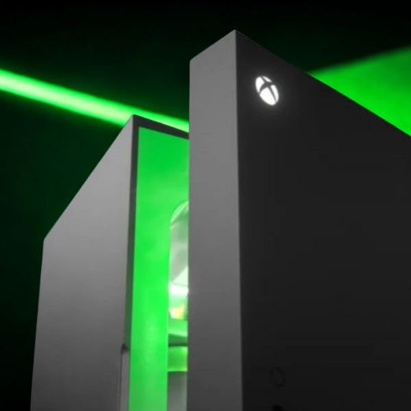 mini frigo xbox vue plongeante, entre-ouvert